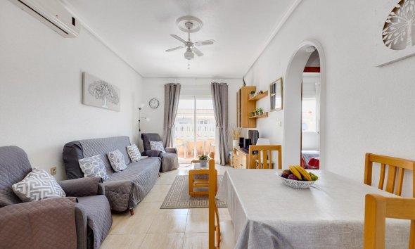 Resale - Bungalow -
Torrevieja - Aguas Nuevas