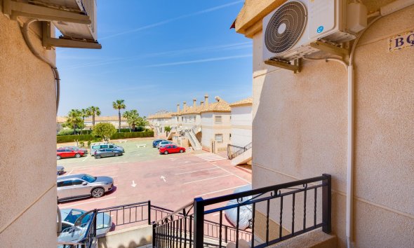Resale - Bungalow -
Torrevieja - Aguas Nuevas