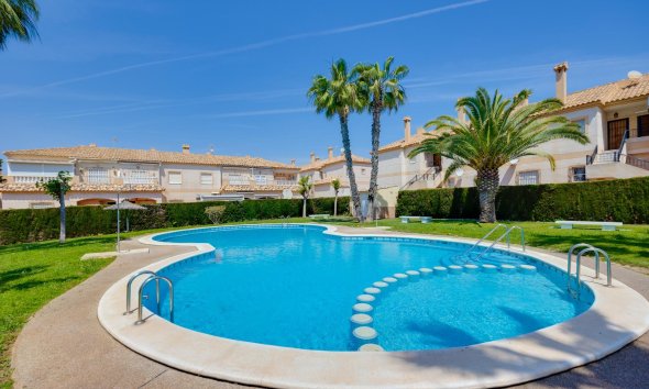 Resale - Bungalow -
Torrevieja - Aguas Nuevas