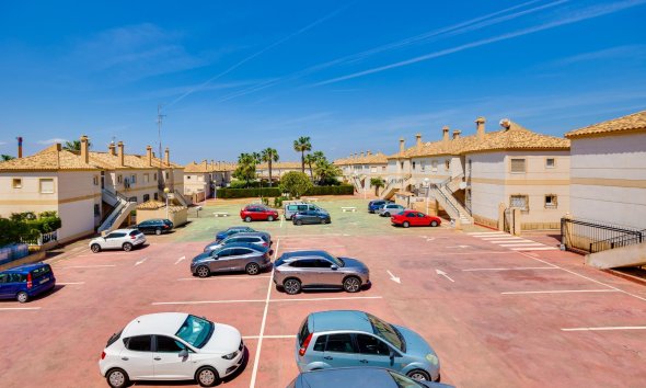 Resale - Bungalow -
Torrevieja - Aguas Nuevas
