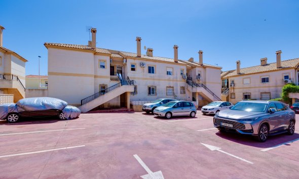 Resale - Bungalow -
Torrevieja - Aguas Nuevas