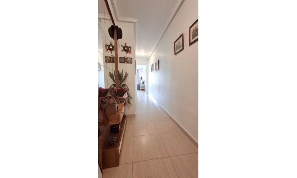 Revente - Apartment -
Torrevieja - La Mata