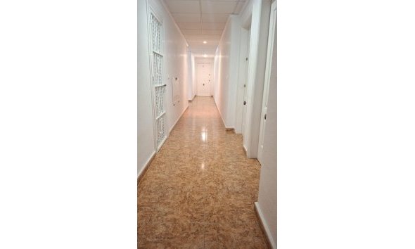Revente - Apartment -
Torrevieja - La Mata