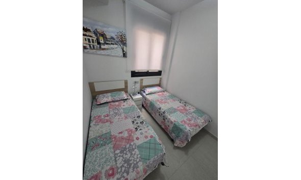 Revente - Apartment -
Torrevieja - Estacion De Autobuses