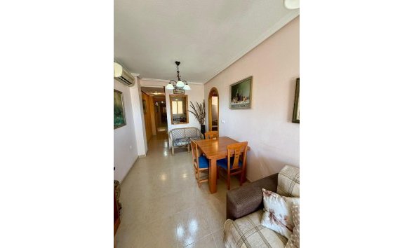 Revente - Villa -
Torrevieja - Centro