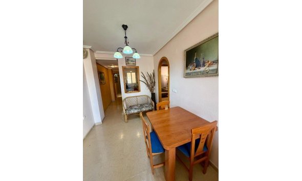 Revente - Villa -
Torrevieja - Centro