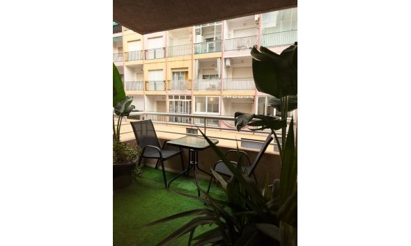 Revente - Apartment -
Torrevieja - Centro