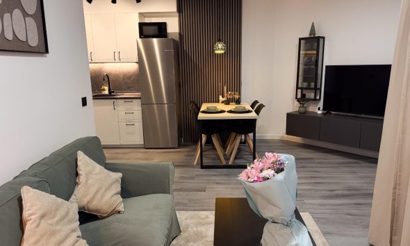 Revente - Apartment -
Torrevieja - Centro