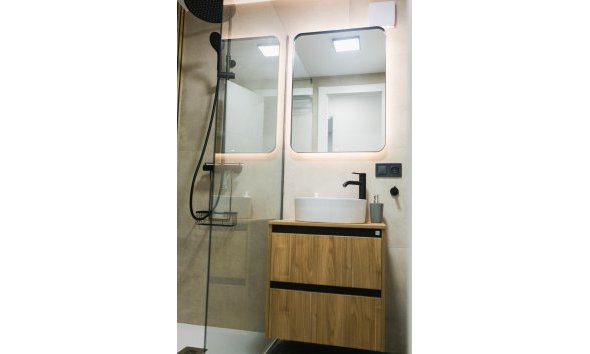 Revente - Apartment -
Torrevieja - Centro