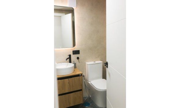 Revente - Apartment -
Torrevieja - Centro