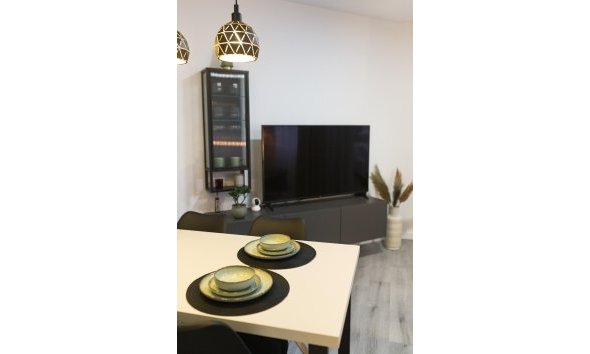 Revente - Apartment -
Torrevieja - Centro