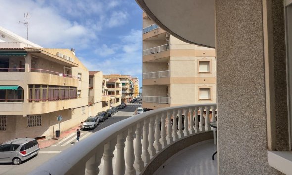 Revente - Apartment -
Torrevieja - Acequion
