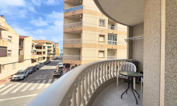 Revente - Apartment -
Torrevieja - Acequion