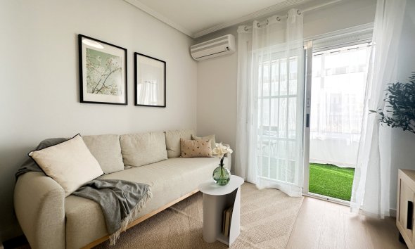 Revente - Apartment -
Orihuela Costa - Costa Blanca