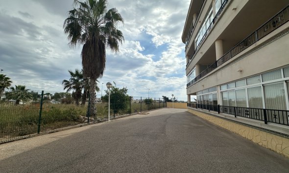 Revente - Apartment -
Orihuela Costa - Costa Blanca