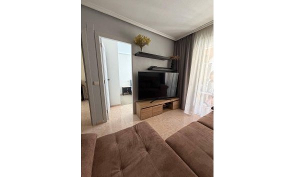 Revente - Apartment -
Torrevieja - Centro