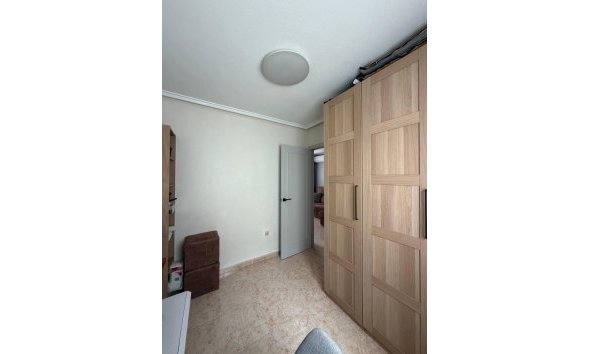Revente - Apartment -
Torrevieja - Centro