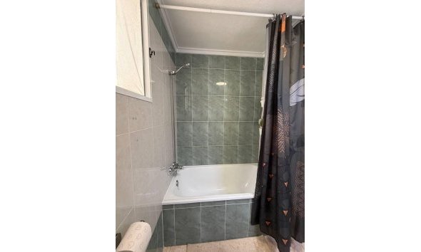 Revente - Apartment -
Torrevieja - Centro