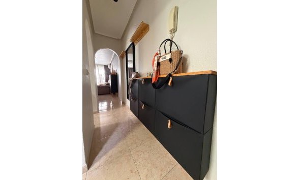 Revente - Apartment -
Torrevieja - Centro