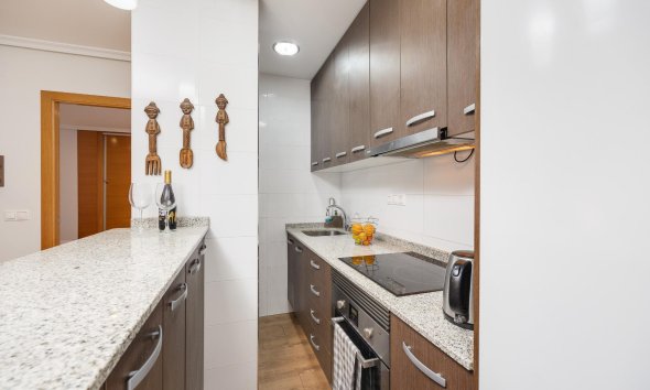 Revente - Apartment -
Torrevieja - Centro
