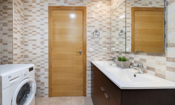Revente - Apartment -
Torrevieja - Centro