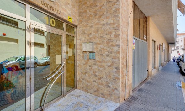 Revente - Apartment -
Torrevieja - Centro