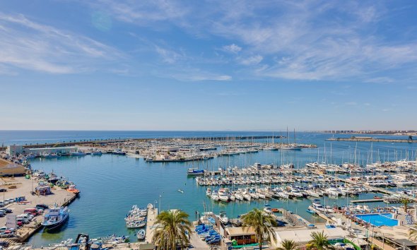 Revente - Apartment -
Torrevieja - Centro