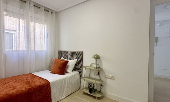 Revente - Apartment -
Torrevieja - Costa Blanca