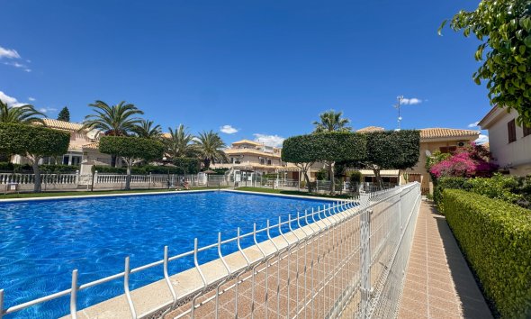 Revente - Apartment -
Orihuela Costa - Costa Blanca