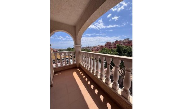 Revente - Town House -
Villamartin - Costa Blanca