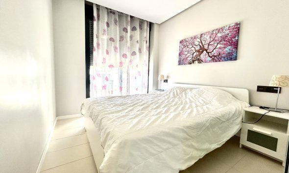 Revente - Apartment -
Villamartin - Costa Blanca