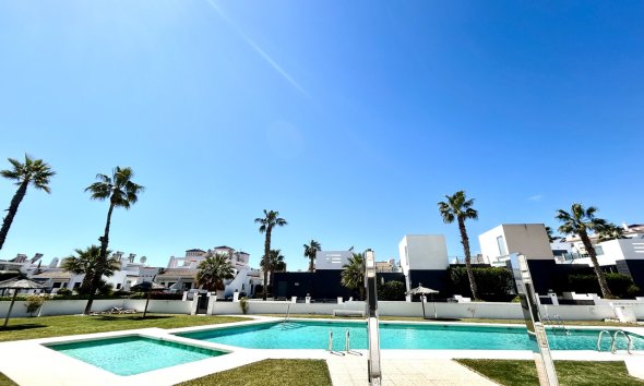 Revente - Apartment -
Villamartin - Costa Blanca