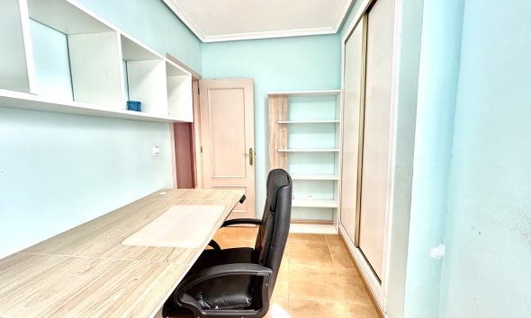 Revente - Apartment -
Torrevieja - Costa Blanca