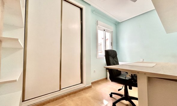 Revente - Apartment -
Torrevieja - Costa Blanca
