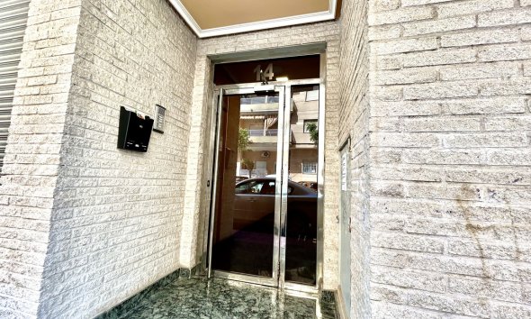 Revente - Apartment -
Torrevieja - Costa Blanca