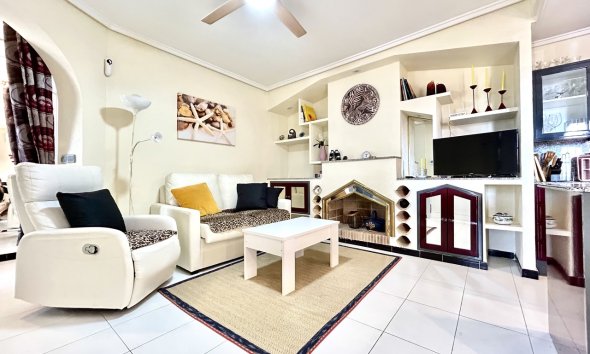 Revente - Apartment -
Los Altos - Costa Blanca