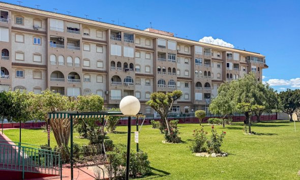 Reventa - Apartment -
Torrevieja - Costa Blanca