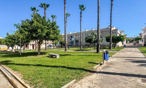 Resale - Duplex -
Torrevieja - Costa Blanca