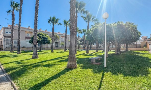 Resale - Duplex -
Torrevieja - Costa Blanca
