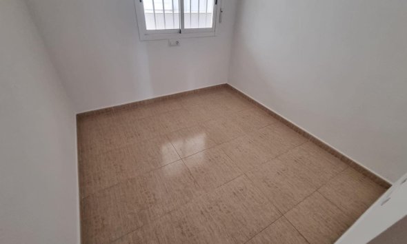 Resale - Apartment -
Torrevieja - El Molino
