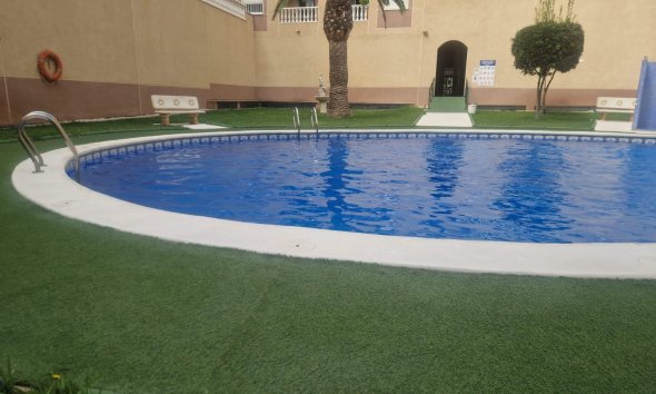 Resale - Apartment -
Torrevieja - Centro