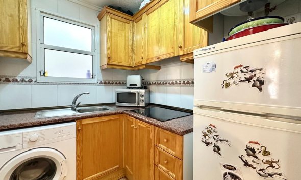 Resale - Apartment -
Torrevieja - Centro