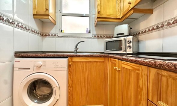 Resale - Apartment -
Torrevieja - Centro