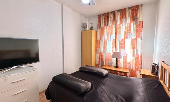 Resale - Apartment -
Torrevieja - Centro
