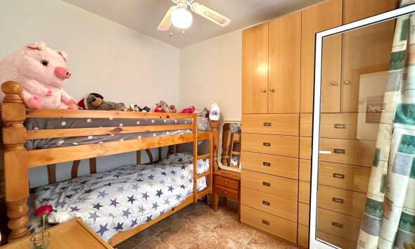 Resale - Apartment -
Torrevieja - Centro
