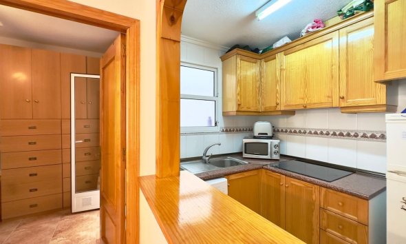 Resale - Apartment -
Torrevieja - Centro