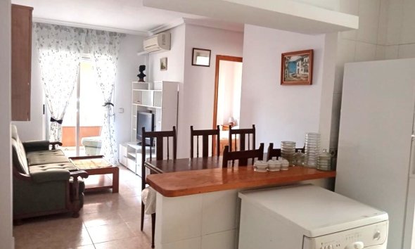 Revente - Apartment -
Torrevieja - El Molino
