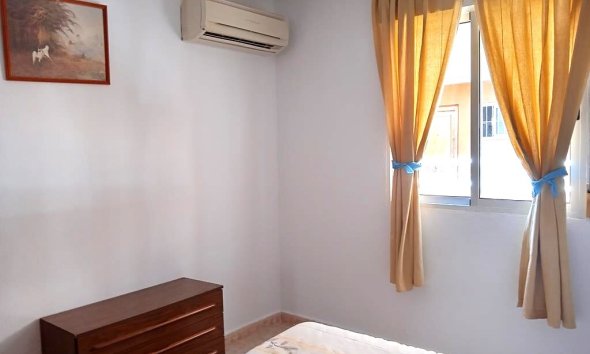 Revente - Apartment -
Torrevieja - El Molino