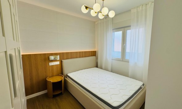 Revente - Attique -
Torrevieja - Punta Prima