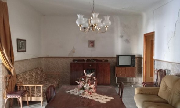 Reventa - Semi Detached -
Los Montesinos